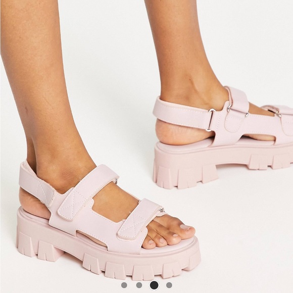 Pink chunky sandals, size 9 - Picture 2 of 6